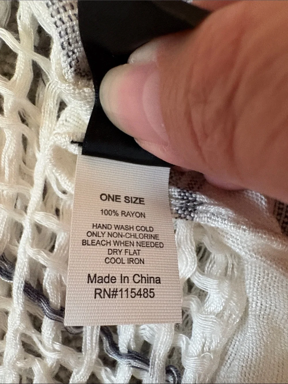 Vera Wang White and Gray Open-Weave Infinity Scarf